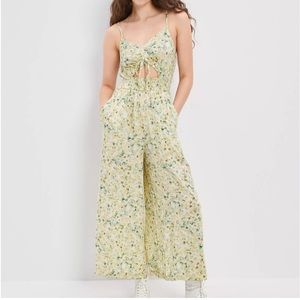 AMERICAN EAGLE CUT OUT JUMPSUIT
